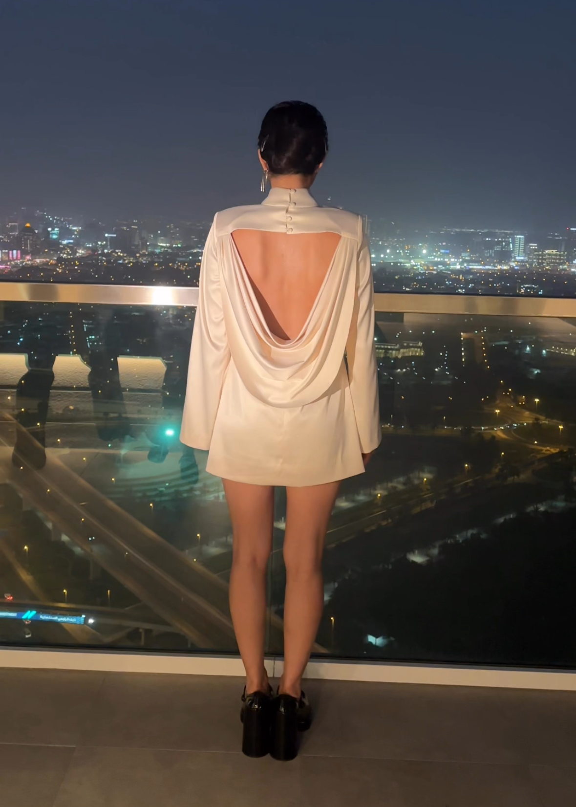 The Drape Back Mini